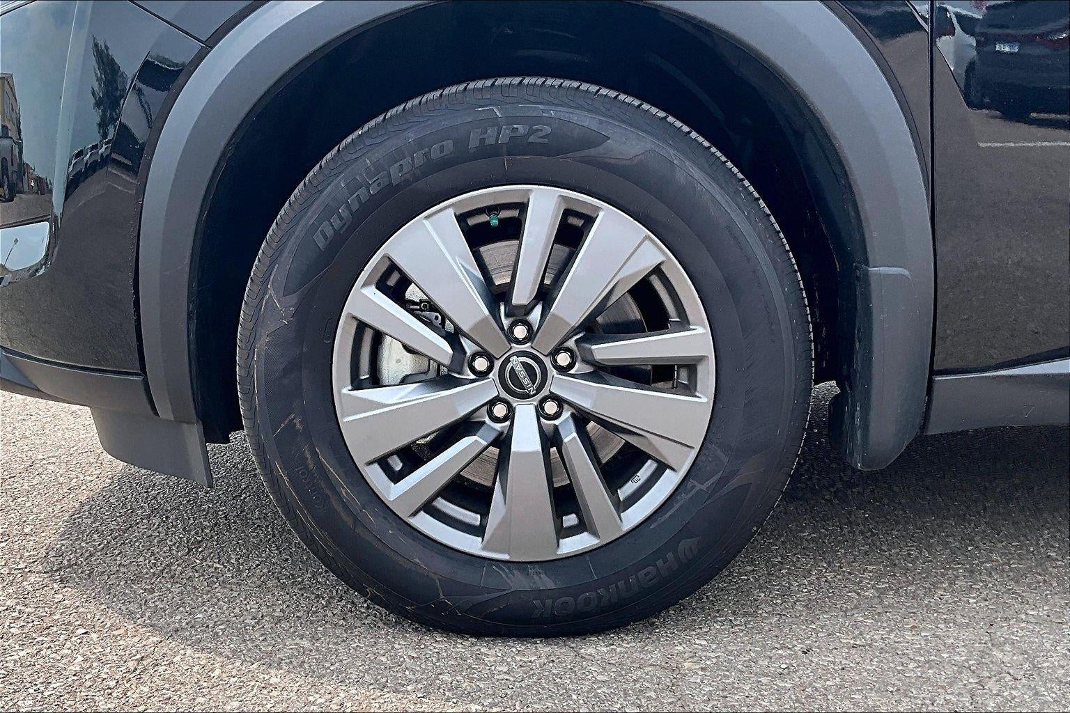 2025 Nissan Pathfinder S