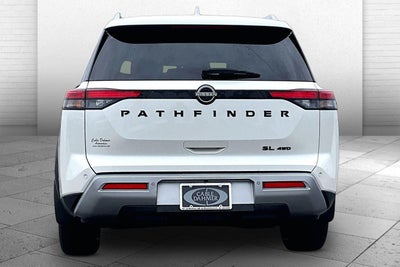 2022 Nissan Pathfinder SL