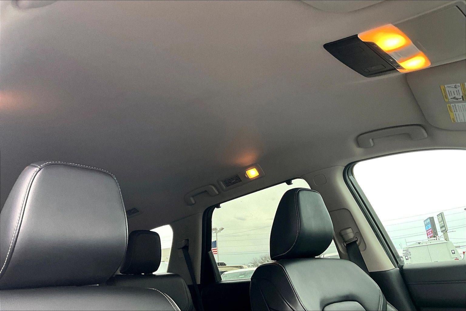 2022 Nissan Pathfinder SL