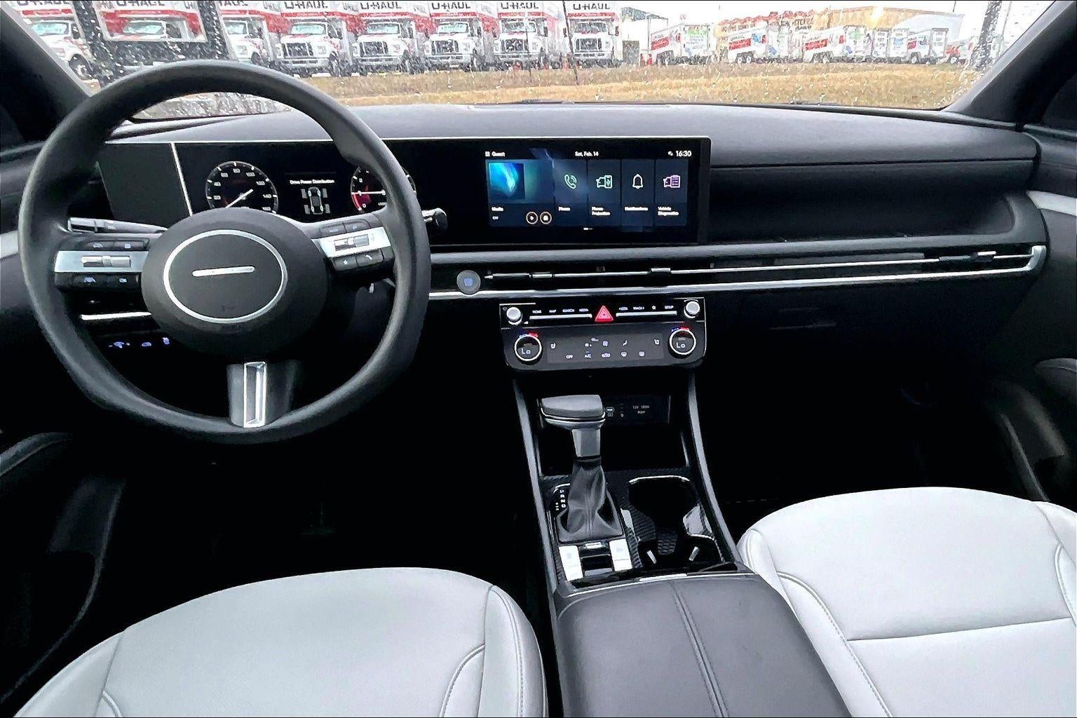 2025 Hyundai Santa Cruz SEL Activity