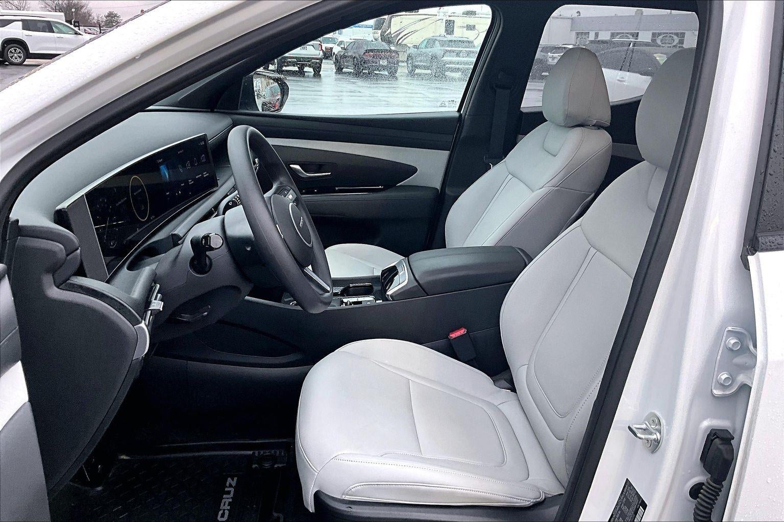 2025 Hyundai Santa Cruz SEL Activity