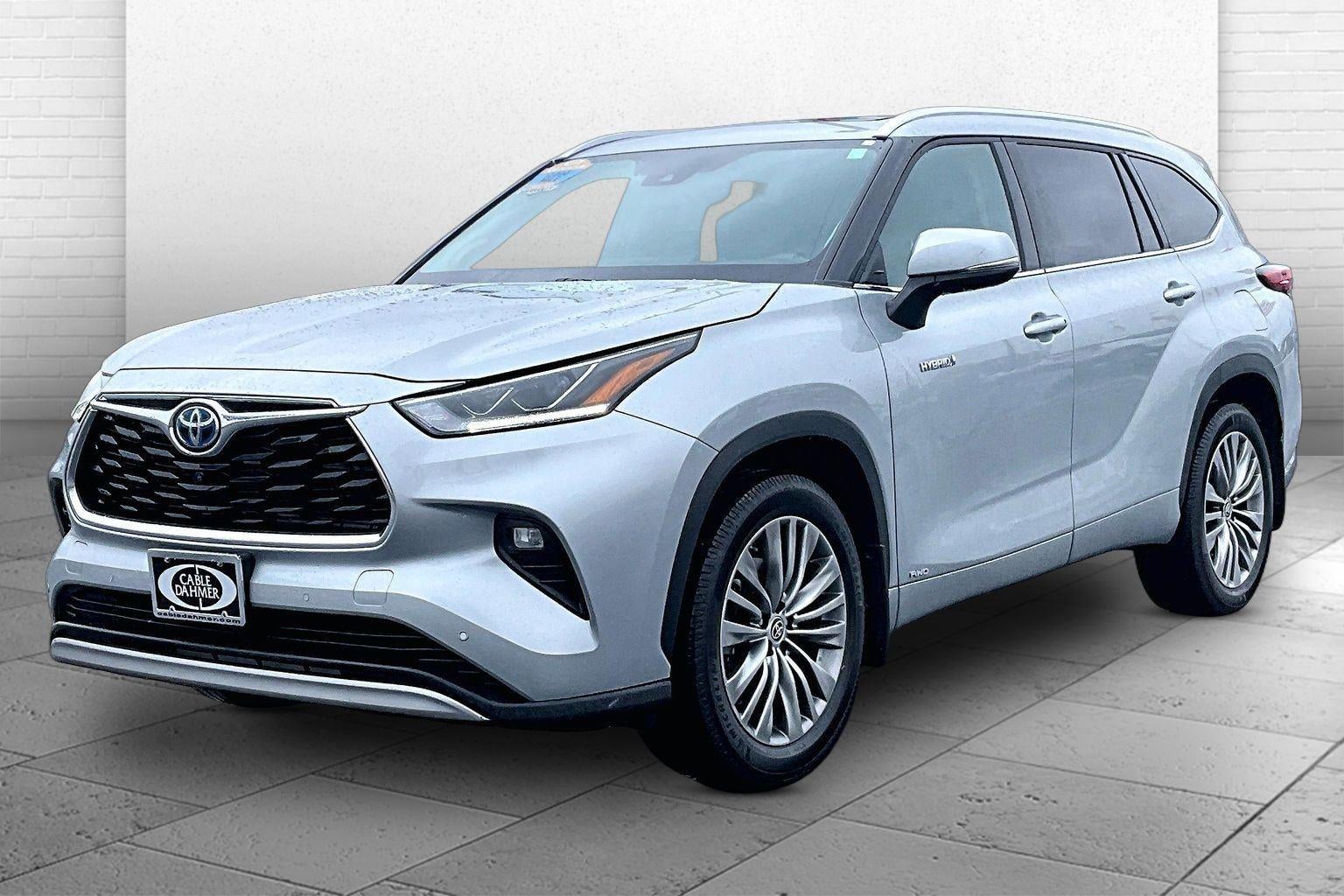 2021 Toyota Highlander Hybrid Platinum