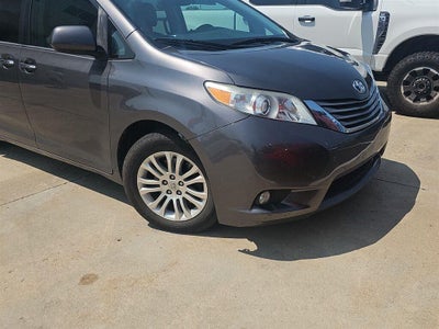 2015 Toyota Sienna XLE