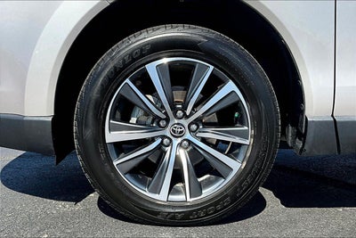 2021 Toyota Venza LE