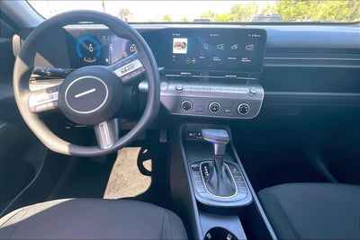 2025 Hyundai Kona SE