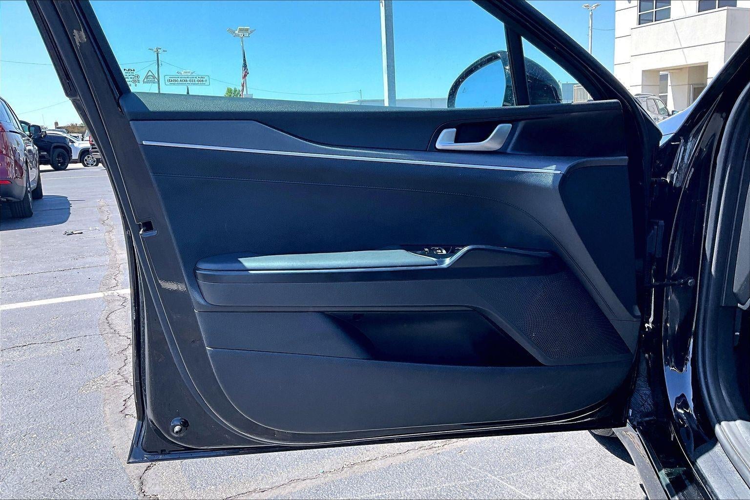 2025 Kia K5 LXS